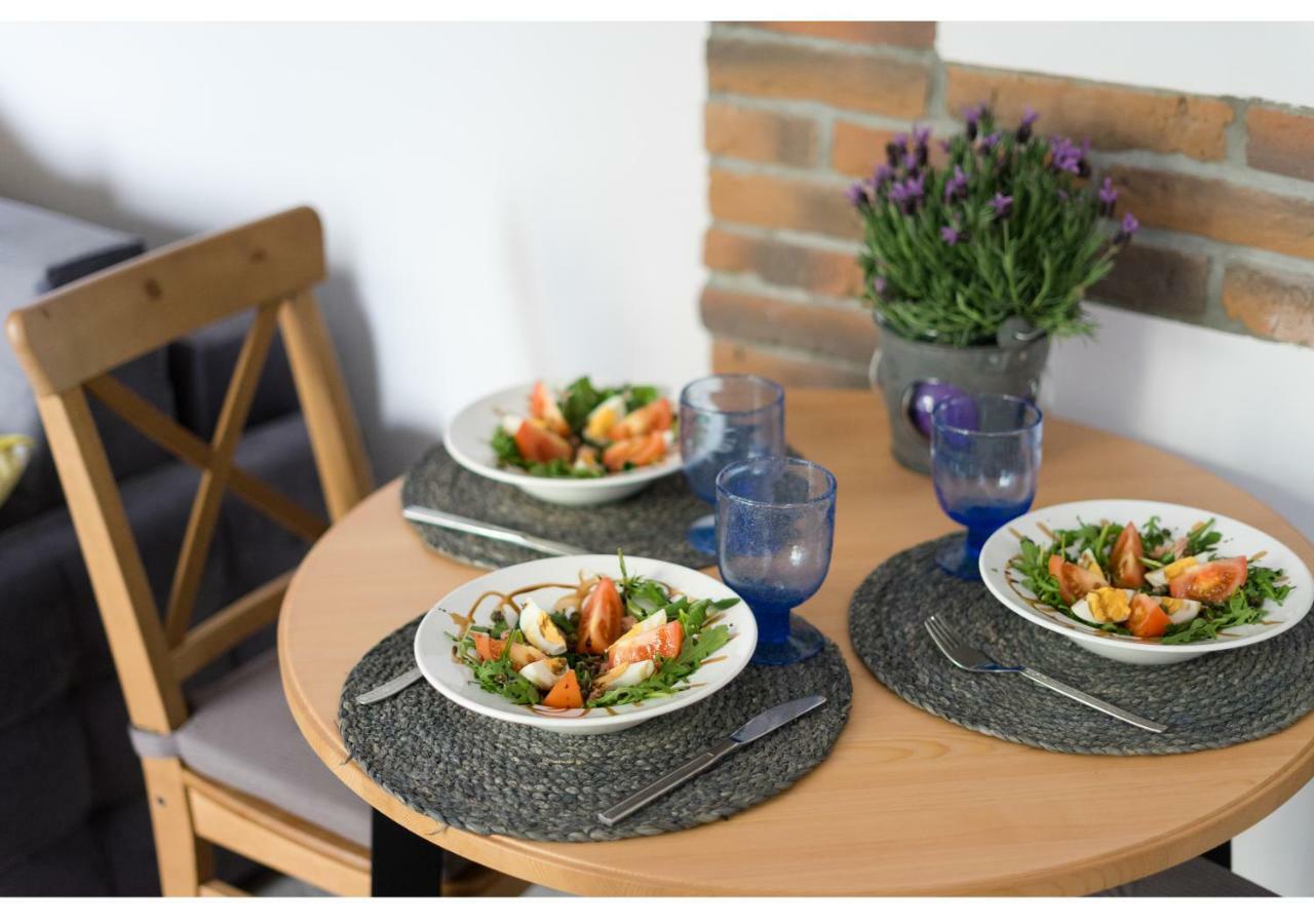 Gostynin Garden Apartment Екстериор снимка